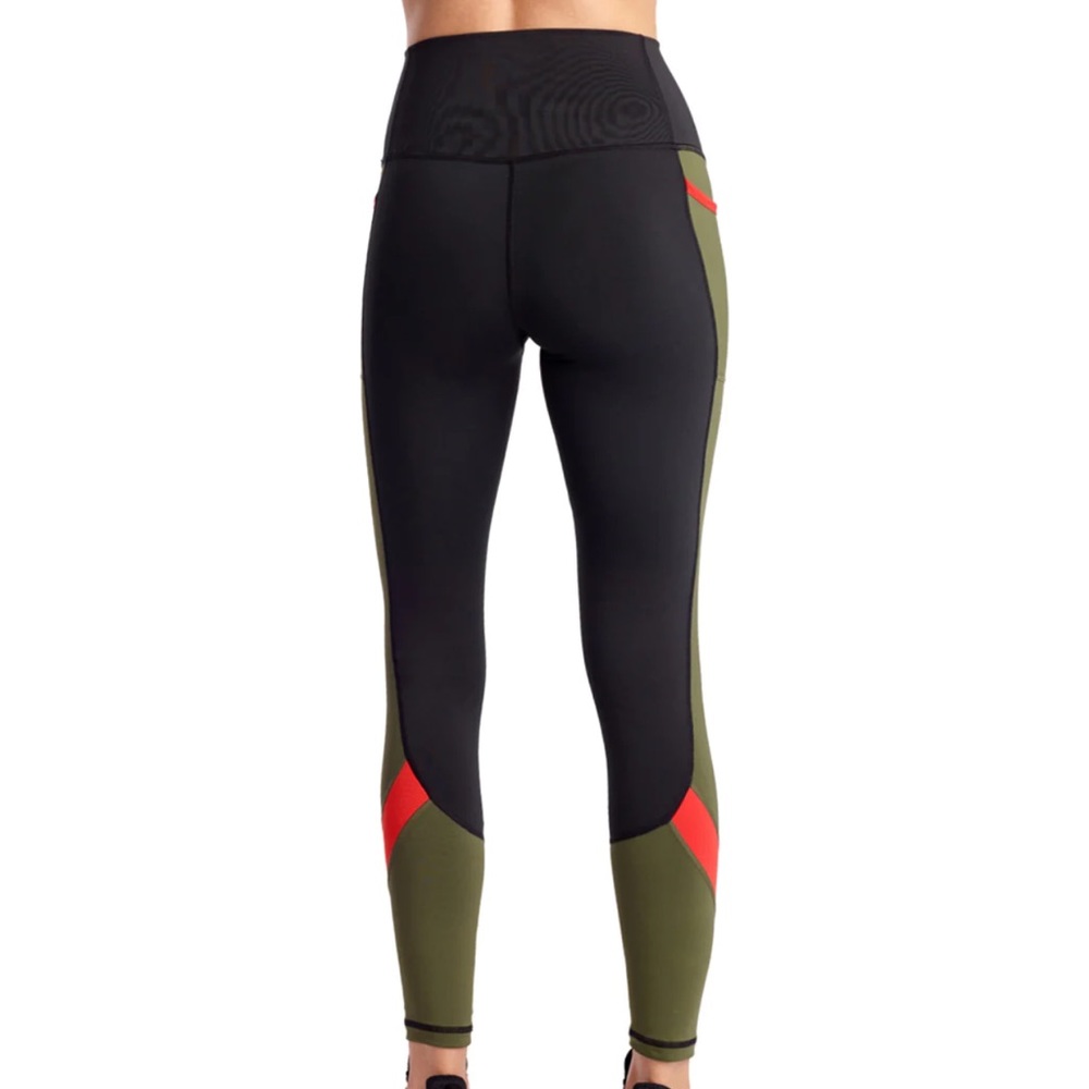 DYI Sport Tone Up Tight Legging Colorblock NWT